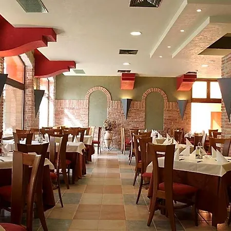 Hrizantema Hotel 4*