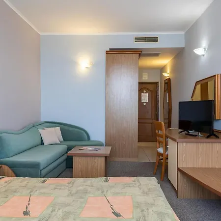 Hrizantema Hotel Słoneczny Brzeg