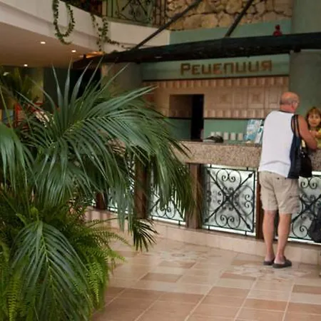 Hrizantema Hotel Słoneczny Brzeg